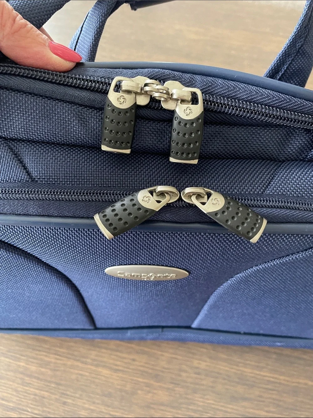 SAMSONITE TRAVEL CARRY ON DUFFEL BAG Navy Blue